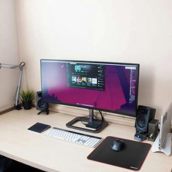 Коврик компьютерный для мыши большой SONNEN "CYBER OUTLAW", ткань + резина, 400х355х3 мм, 513616 - Премиум Сервис