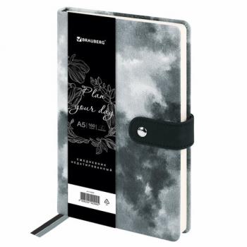 Ежедневник недатированный А5 138х213 мм BRAUBERG "Nebula", под кожу, застежка, 160 л., черный, 116235 - Премиум Сервис